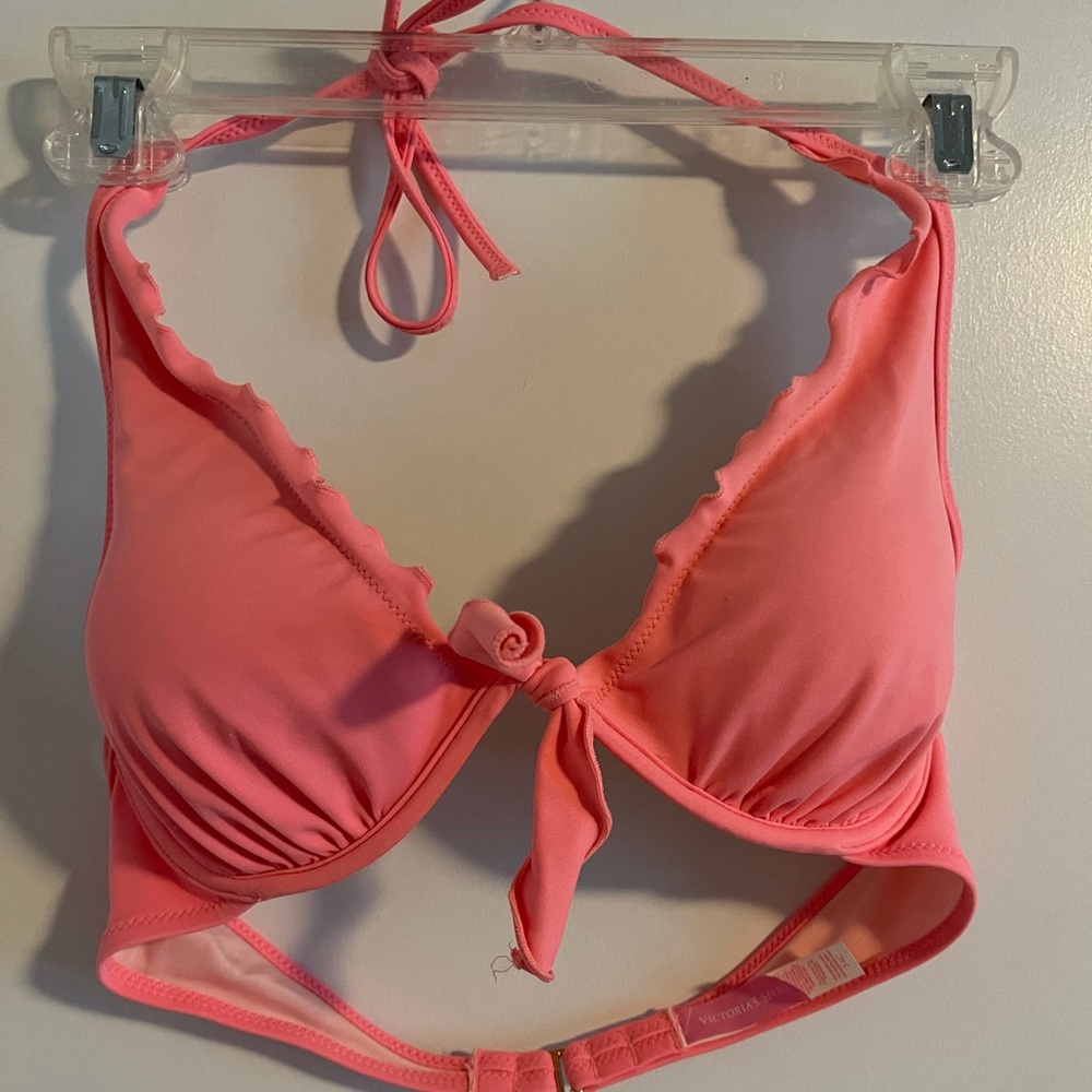 Victoria’s Secret bikini top